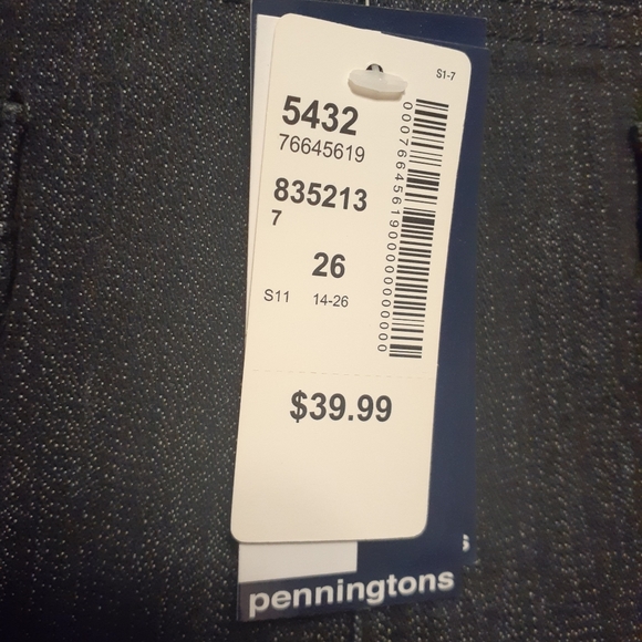 NWT - Dark Denim Capris - Picture 4 of 7